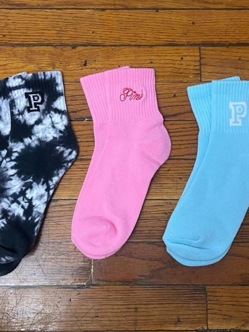 PINK Victoria's Secret Trio Crew Socks - Pink, Black Tie-Dye, Light Blue